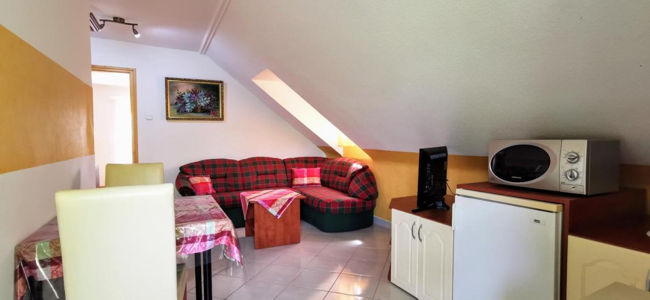 Magyar Apartmanhaz Iv. Zalakaros Exterior photo